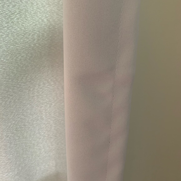 1 Pair of Gray and white curtains - Picture 3 of 4